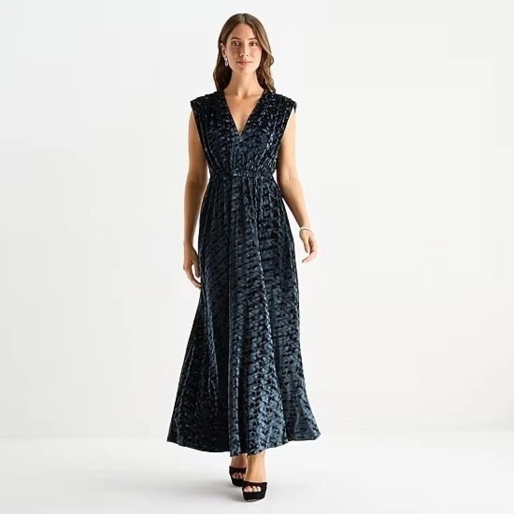 MSRP $130 Sam and Jess 14 Rich Black Velvet V-Neck Maxi Evening Gown Dress Sleev